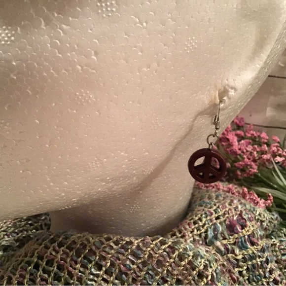 2/$10.00 Peace Sign Earrings 🐈⬛ - Picture 4 of 5